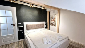 Charming City Center Loft Apartment